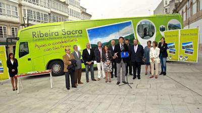 Presentation of the bus Ribeira Sacra Heritage of humanity