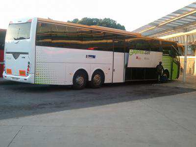 Autobús de Monbus de la xarxa Exprés.cat