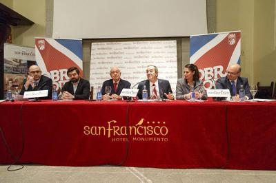 Press conference of the Obradoiro while they introduce the sponsorship.
