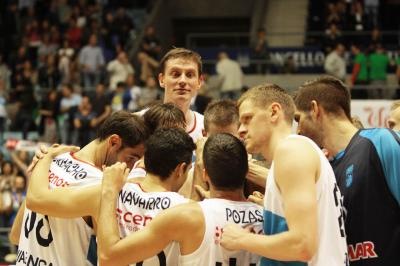 Players of the Obradoiro celebrating the victory