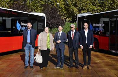 Presentación dos novos buses híbridos da frota de Alcalá