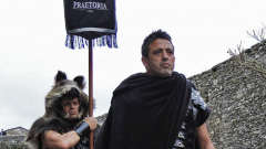 Guardia pretoriana romana desfilando.